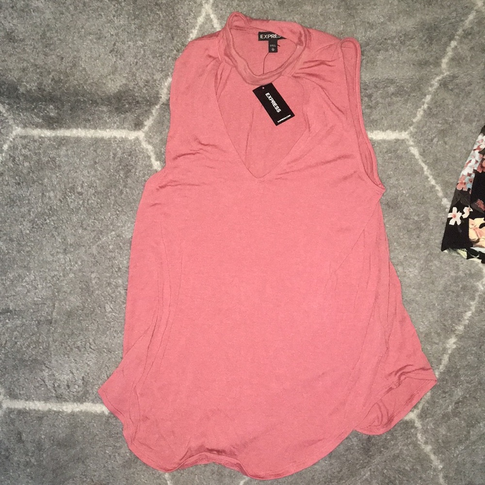Express never worn Mauve tank top
